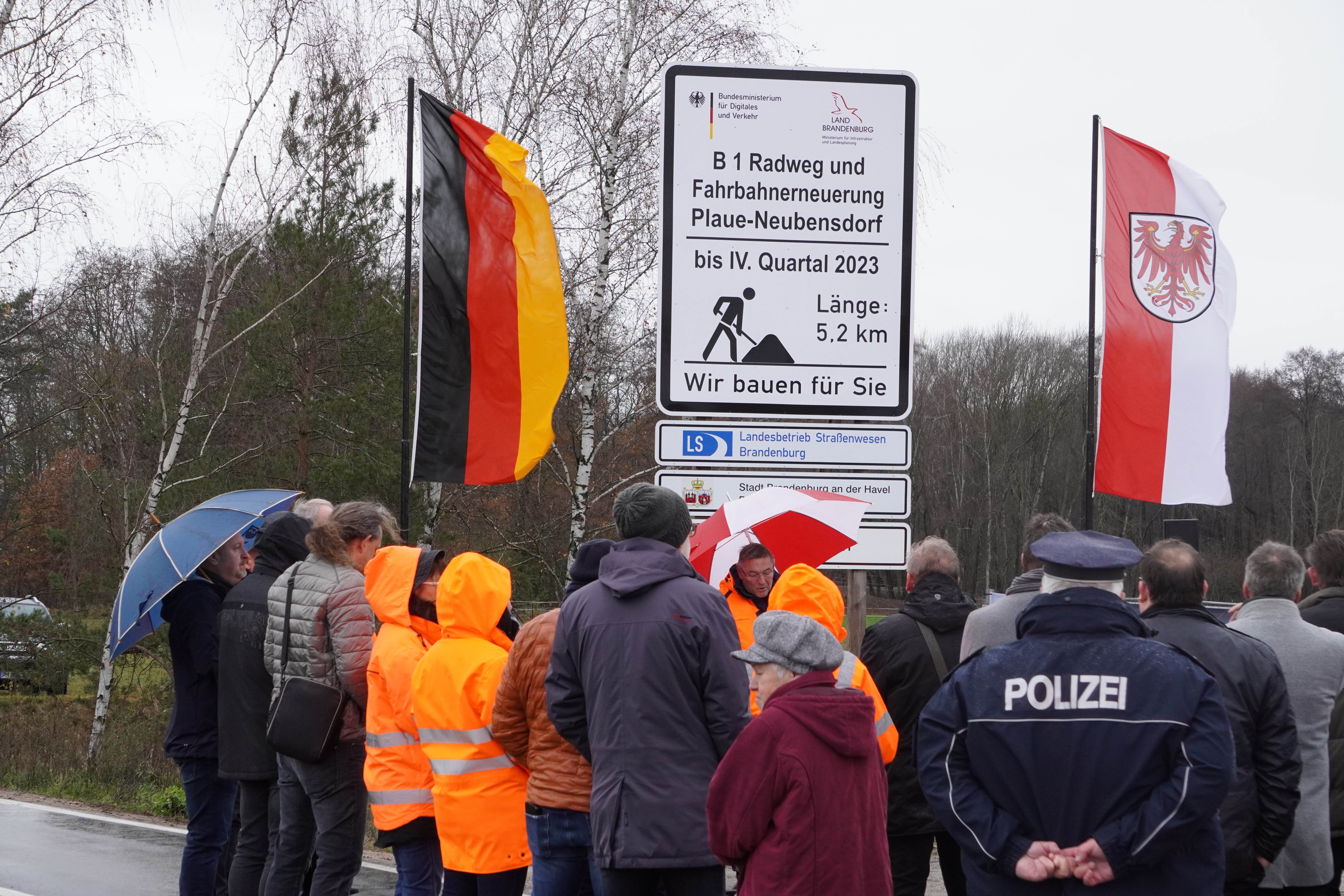 B1 Plaue Verkehrsfreigabe Radweg und Fahrbahnsanierung